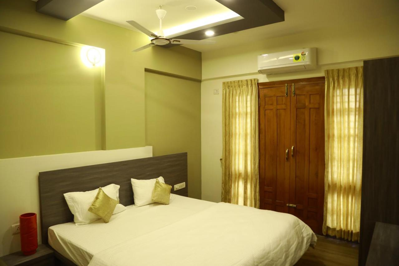 Hotel Oakhaven Service Apartments Premium 3Bhk 3*